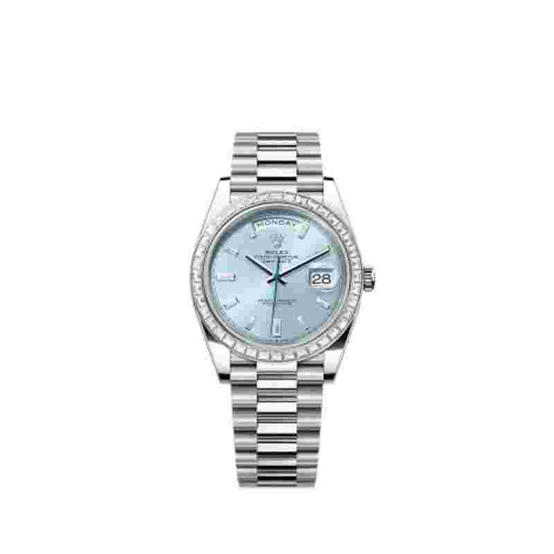 Rolex Day-Date 40
2025 UNWORN COMPLETE BEST PRICE Day-Date 40 mm