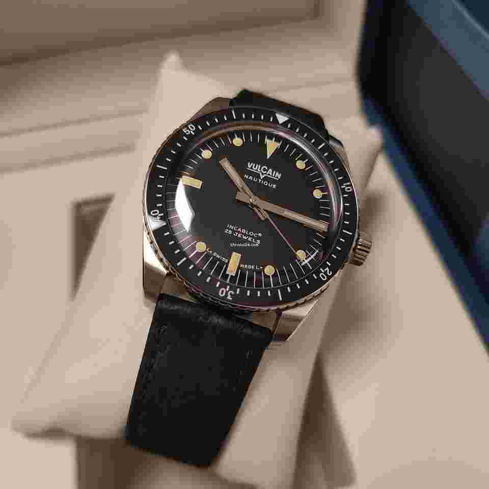 Vulcain Skindiver Nautique (38mm) Black 660170A07.BAC243