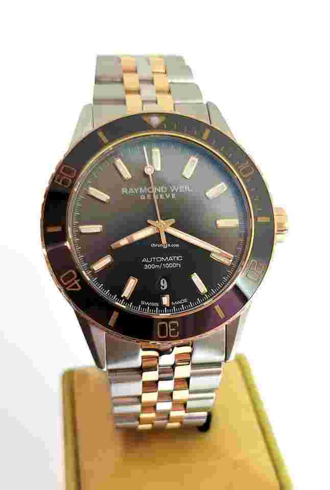 Raymond Weil Freelancer
S/Steel & Rose Gold Mens RAYMOND WEIL Freelancer Watch Black Dial Ref 2775 MINT