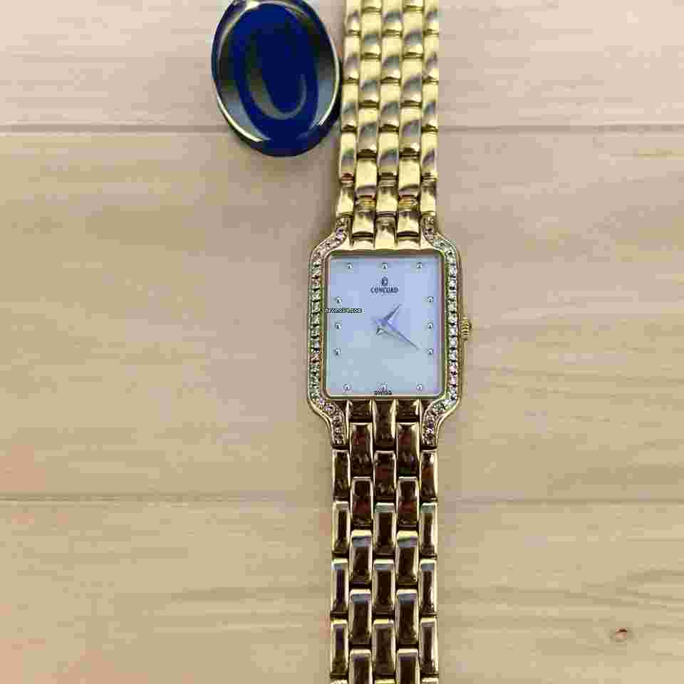Concord
14K Yellow Gold and Diamond Bezel MOP Face 29-62-624
