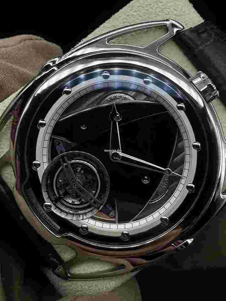 De Bethune DB28
DB28TTIS8 Tourbillon Very Mint