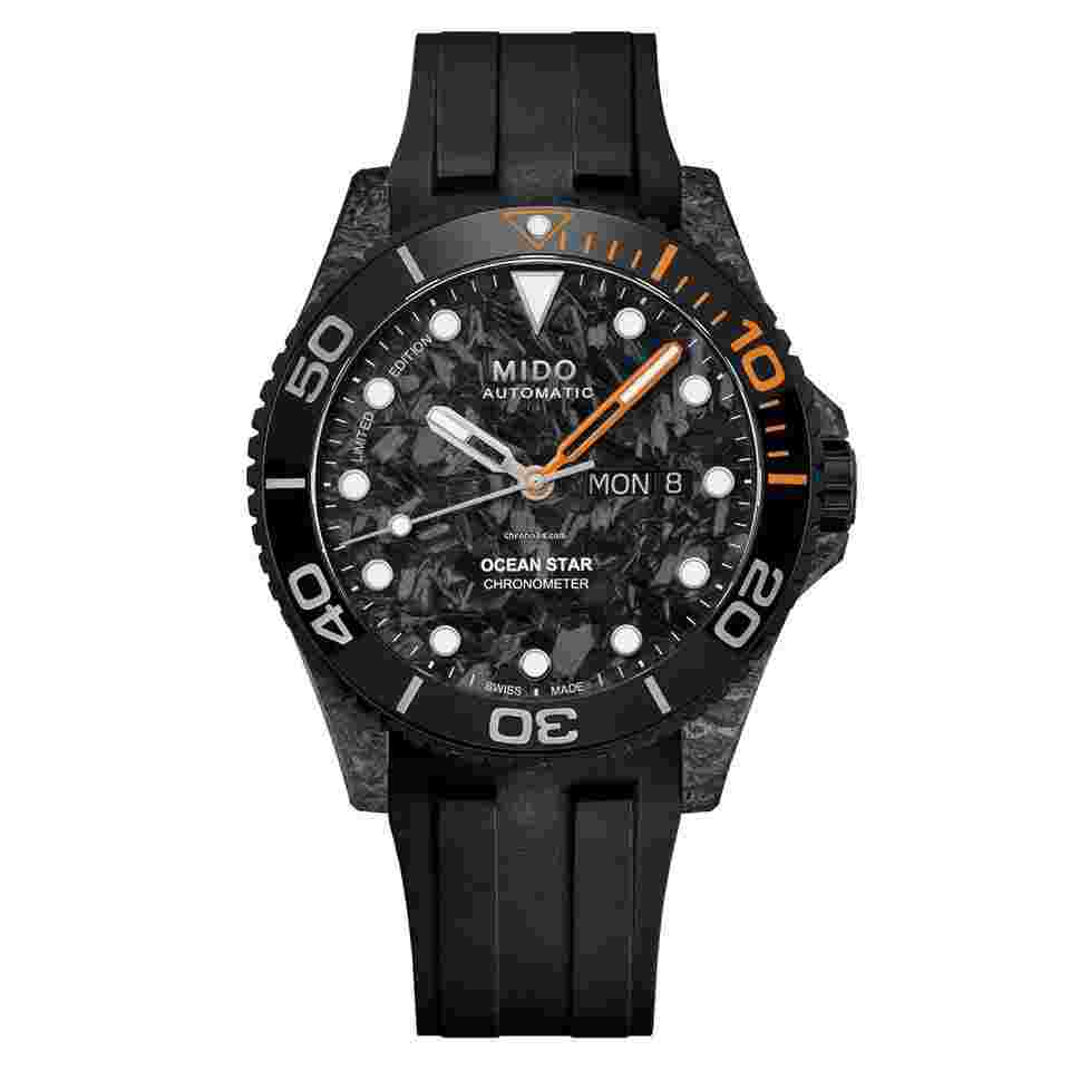 MIDO Ocean Star 200C Carbon 42.5MM Black
