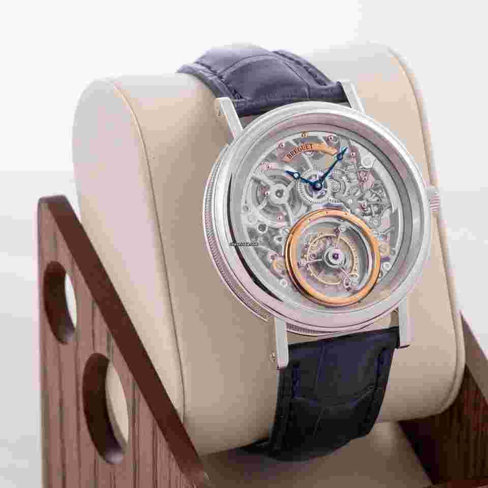 Breguet Classique Complications
Tourbillon Messidor 5335pt/42/9w6