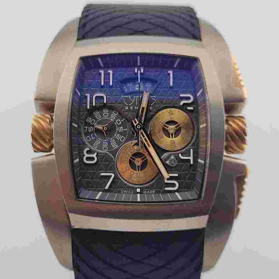 Cyrus
Kuros Chronograph Titanium Rose Gold Black Dial