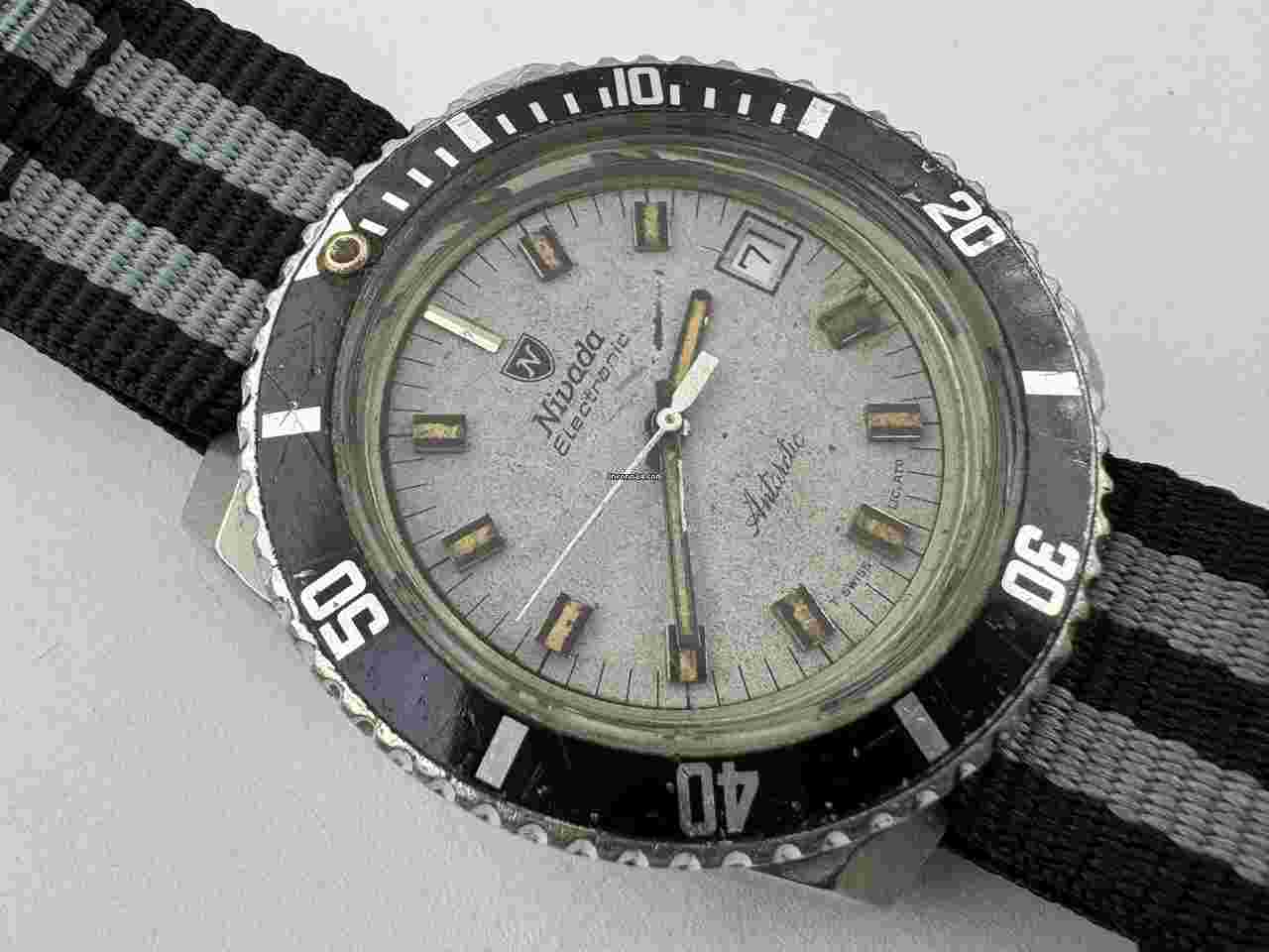 Nivada
87007 Electronic Antarctic Gray Dial Cal ESA 9154 - READ - 35 mm