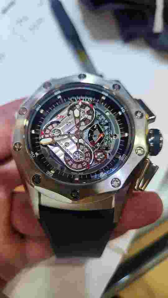 Cvstos Challenge-R
Challenge-R50 Chronograph Limited Edition NEW OLD STOCK RETAIL $23700