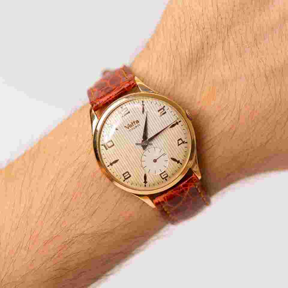 Wyler Vetta
                           
                                 Manual Jumbo Vintage 36mm