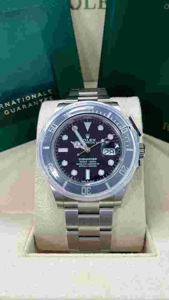 Rolex Submariner Date
126610LN Black Dial 2022