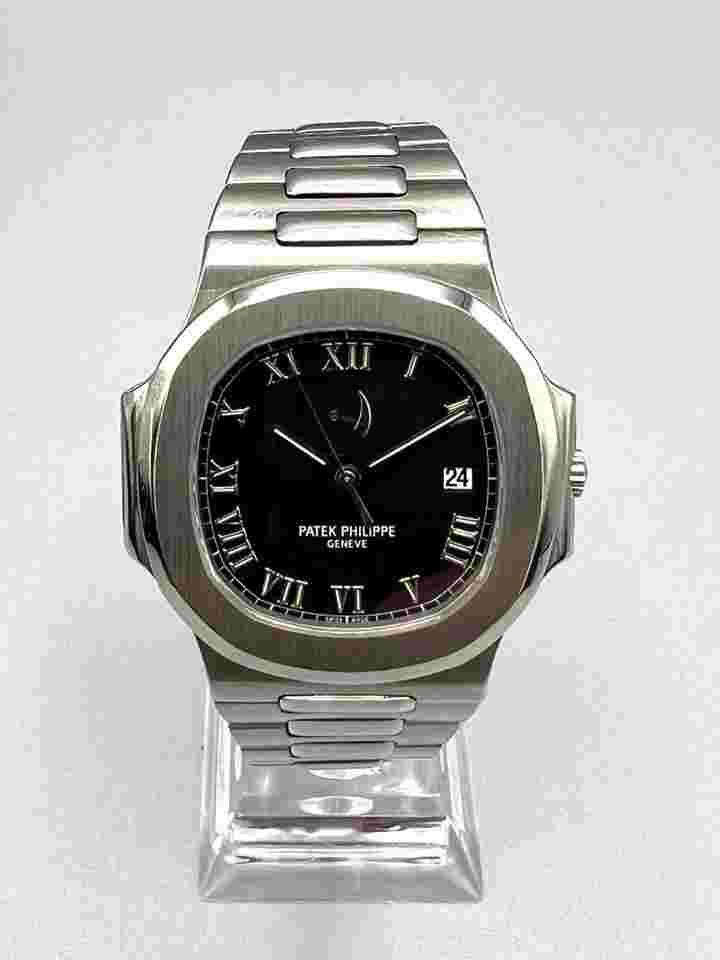 Patek Philippe Nautilus
3710/1A-001