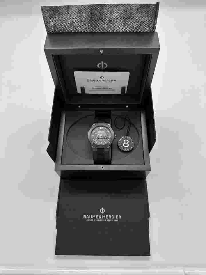 Baume & Mercier Riviera
42mm