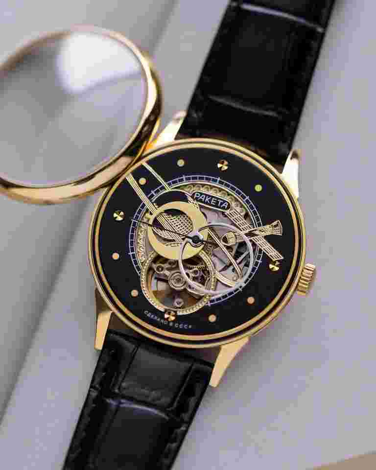 Raketa
Copernicus (Kopernik) Oversized (Jumbo) Case Vintage Soviet Watch
