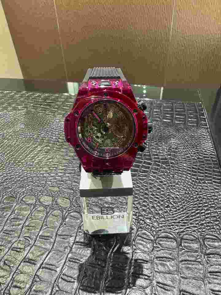 Hublot Big Bang Unico
Red Sapphire