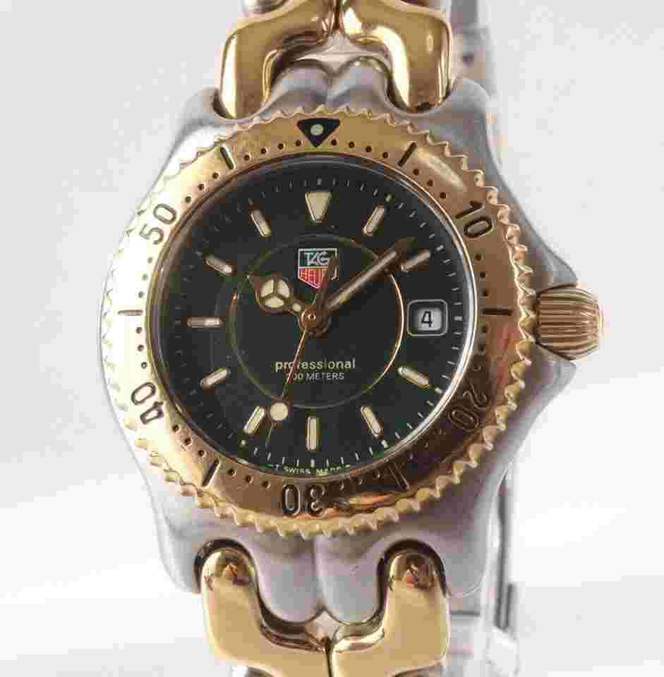 TAG Heuer
S/el WG1326 Quartz Green Dial 28 mm Ladies