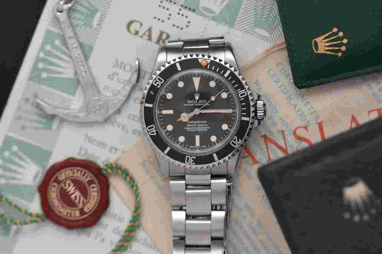 Rolex Submariner (No Date)
5512 Maxi Dial full set