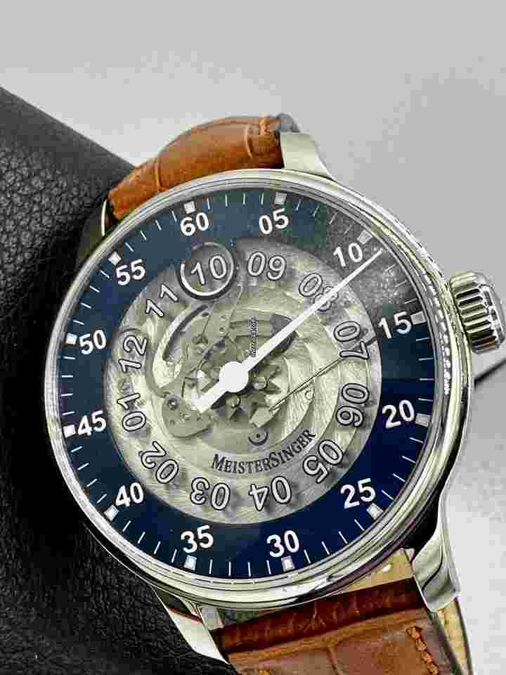 Meistersinger Salthora Meta
Sphere Transparent Jumping Hour SAM908TR 43mm UNWORN