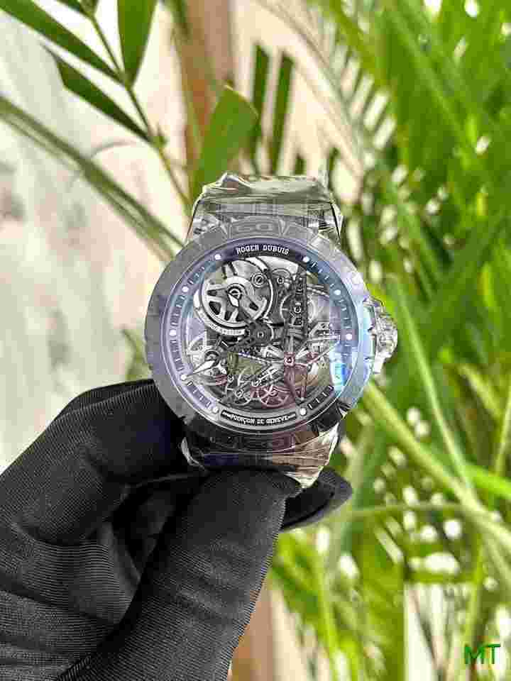 Roger Dubuis Excalibur Spider Pirelli