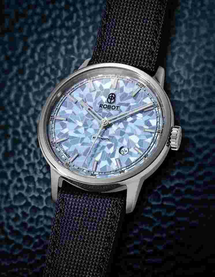 Robot Spectra Blue optional in silver or anthrazit