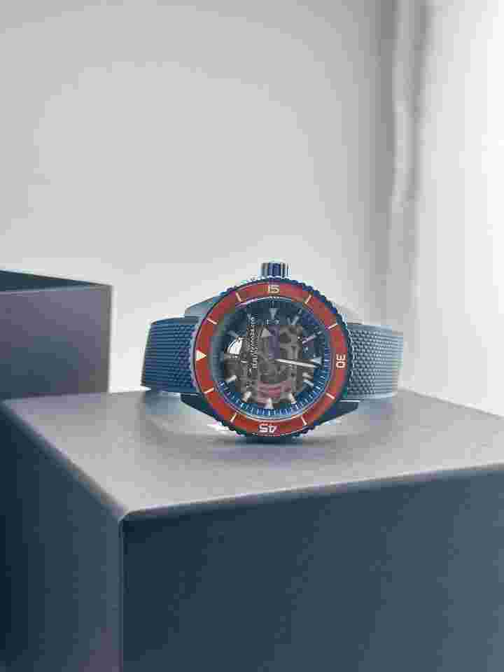 Rado Captain Cook High-Tech
Ceramic Skeleton Limited Edition