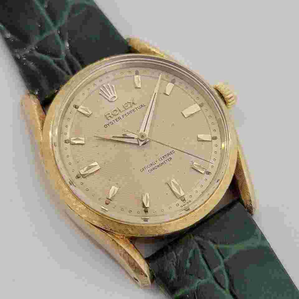 Rolex Oyster Perpetual
Mens Rolex Oyster Perpetual 6550 Bombay 33mm 18k Gold Automatic 1960s RJC203G