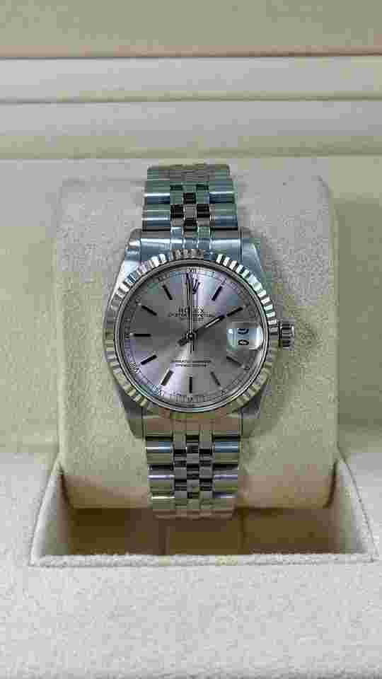 Rolex Datejust 31
68274 Silver Dial Mint