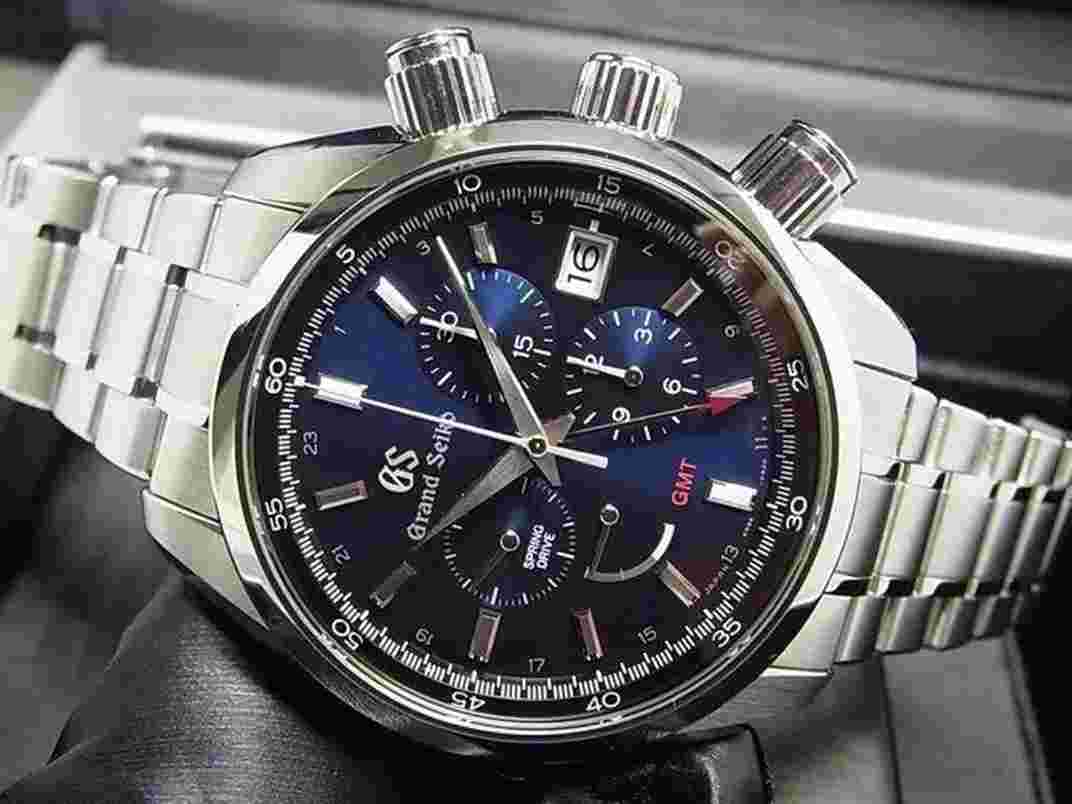 Grand Seiko
Spring Drive Ref.SBGC225 Wako 70th anniversary model