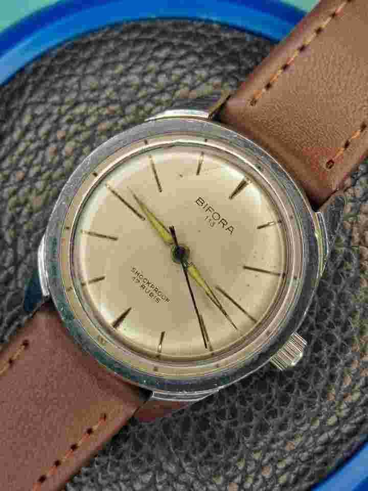 Bifora 113 Vintage German watch Bifora Globe cal. Bifora 113 1975