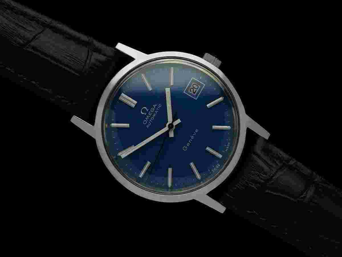 Omega Genève
1973 Geneve Vintage Mens Byzantine Blue Automatic Watch - Stainless Steel