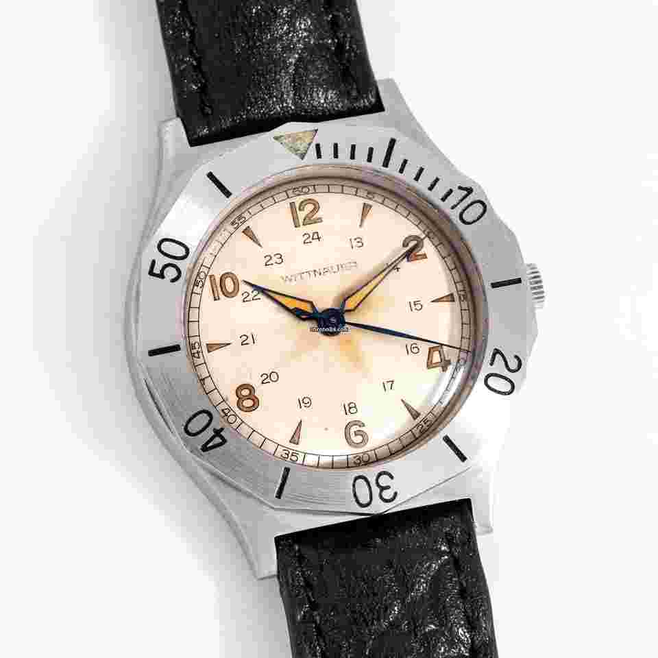 Wittnauer
1960's Vintage Wittnauer Skin Diver Stainless Steel Watch ( 15159)
