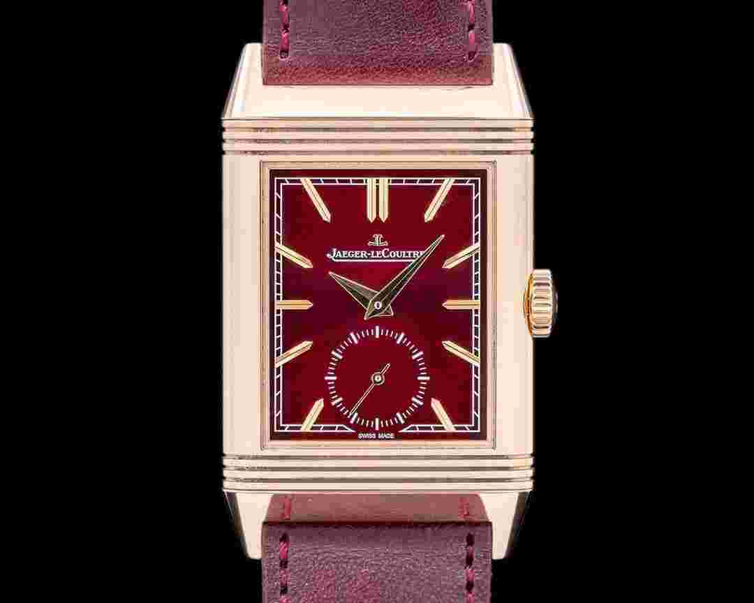 Jaeger-LeCoultre Reverso
Tribute Small Seconds 18K Rose Gold / Burgundy Dial