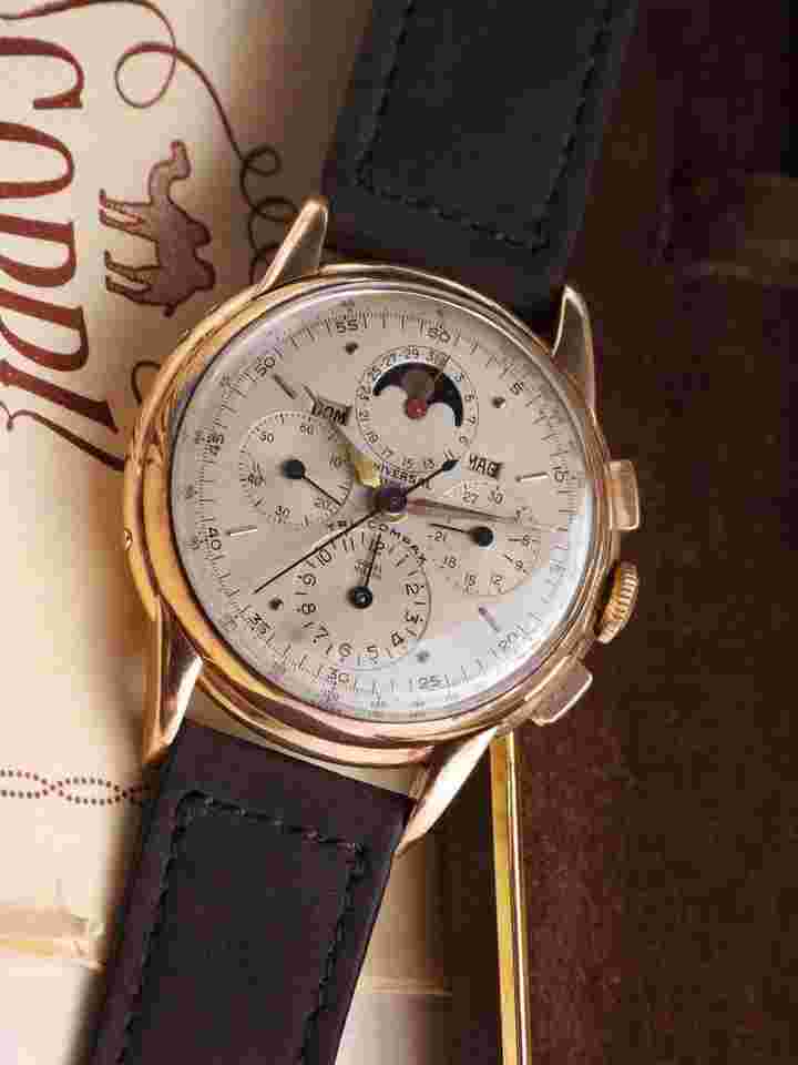 Universal Genève Tri-Compax
Perpetual Calendar chronograph Ref. 12268 Gold 18k Gobbi Milano