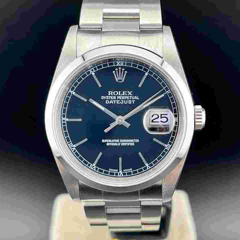 Rolex Datejust 36
36mm Nero Black Dial Serial F 2005 Green Sticker European Warranty FULL SET