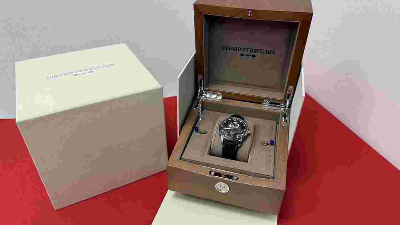 Girard Perregaux Free Bridge 44mm Full Set - Box + Papers - Ungetragen