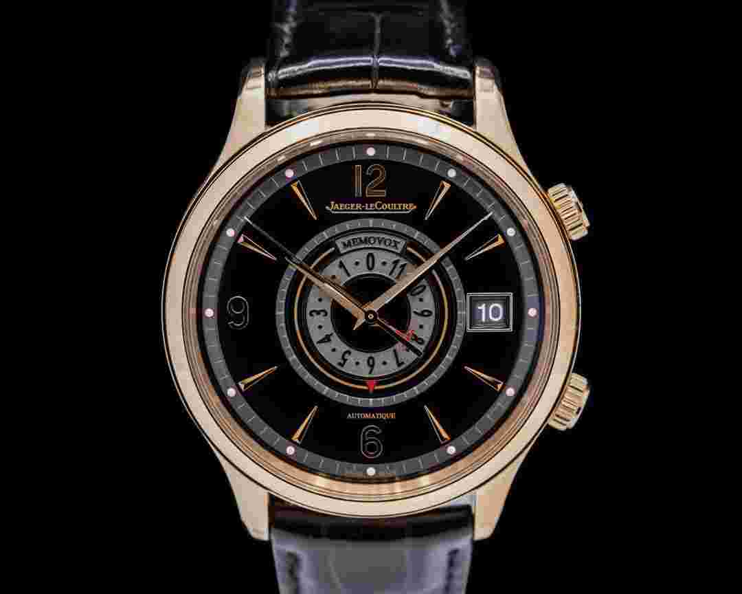Jaeger-LeCoultre Master Memovox
Control Memovox Timer 18K RG Black Dial
