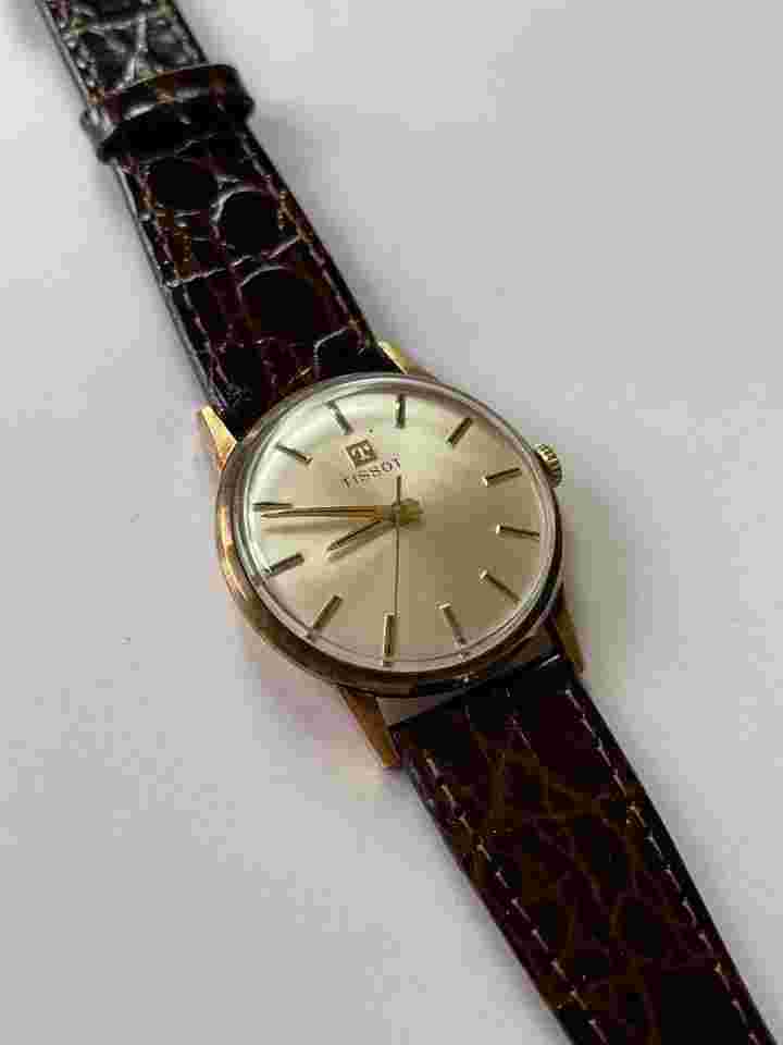Tissot
Solid 9K(375)Gold Classic Dress Vintage Cal.781-1 Swiss Made
