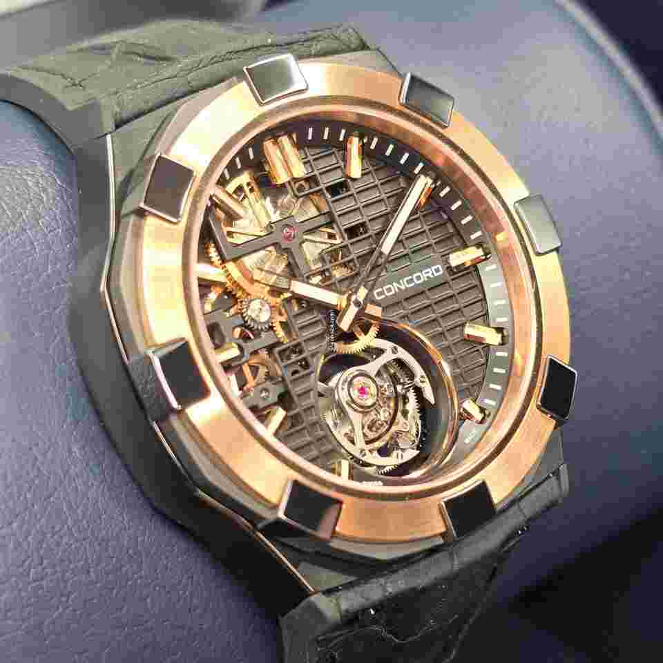 Concord C1
Tourbillon Skeleton Titanium and Gold full set
