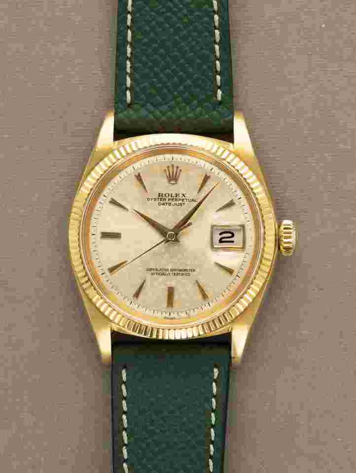 Rolex Datejust
Ref. 1601/8 - Early Non-Luminous Silver Dial w Patina