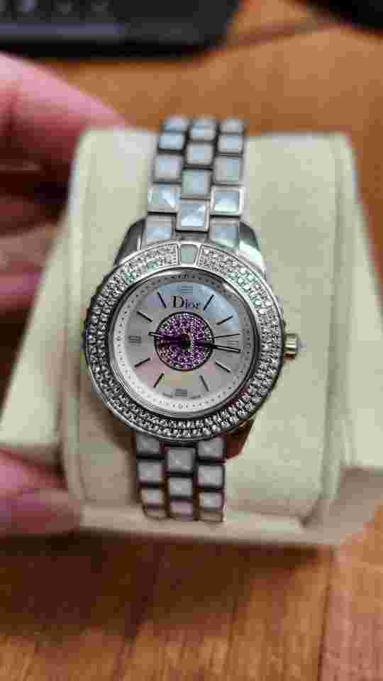 Dior Christal
Diamonds Small Size NEW UNWORN