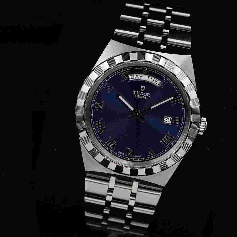 Tudor Royal
YEAR 2024 - FULL SET