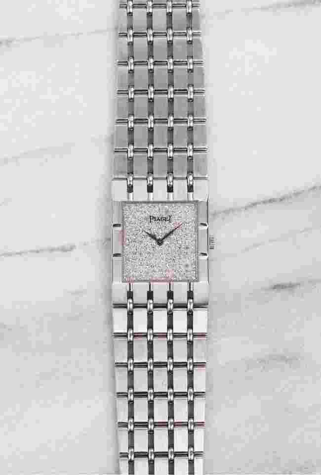 Piaget
Vintage 1980s Reference 9131 18K White Gold Diamond Pave Dial Manual Wind 25mm Case
