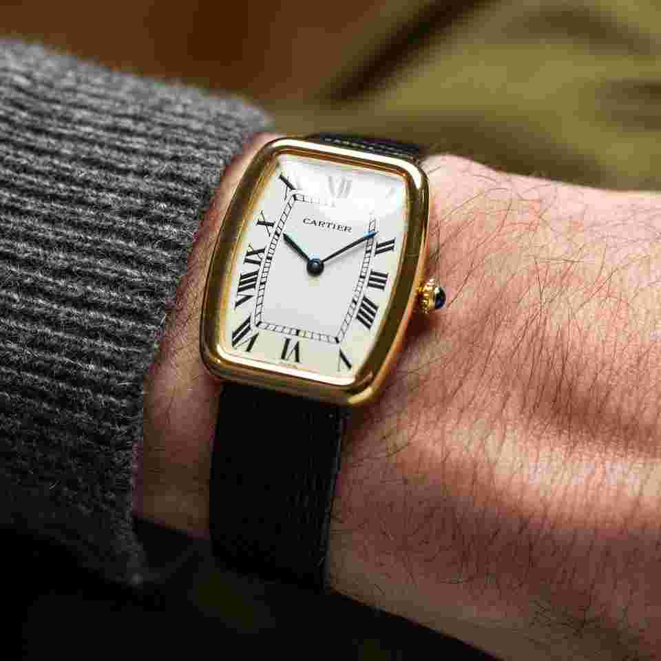 Cartier
78101 Manual winding 1970 Yellow gold Very good