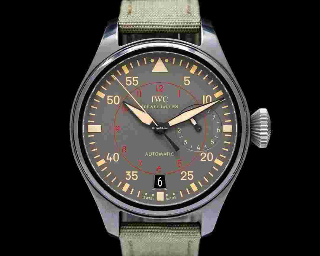 IWC Big Pilot Top Gun Miramar
7-Day Ceramic