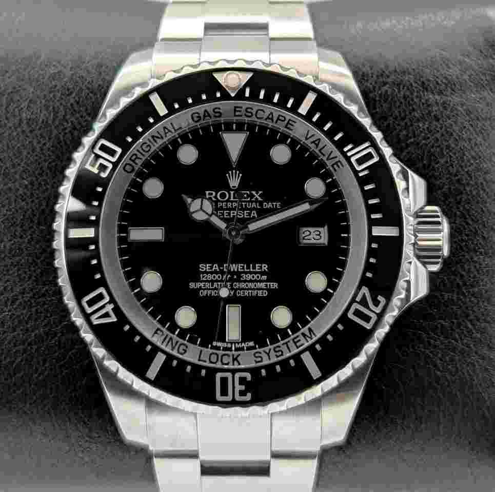Rolex Sea-Dweller Deepsea
116660 LC100 Automatik Ø44mm Uhr 2013 Black Dial Fullset #817