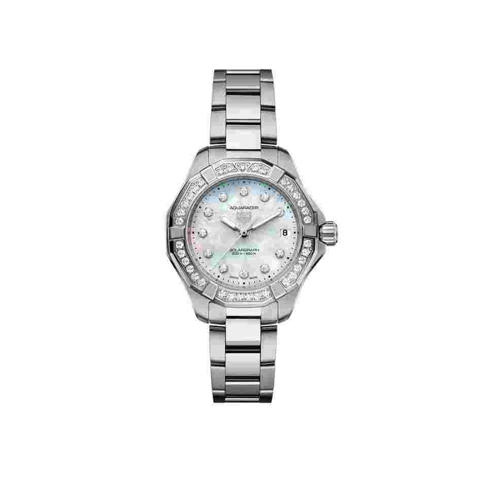 TAG Heuer Aquaracer Lady
Unworn Aquaracer Professional 200 Solargraph WBP1314.BA0005 box and papers
