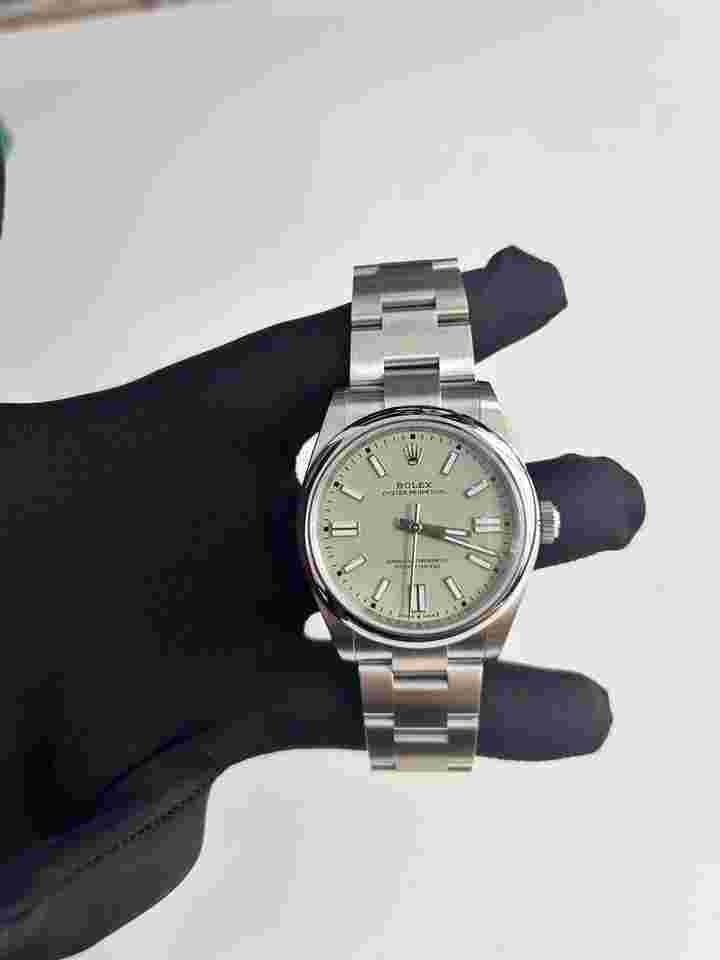 ROLEX 134300 0006 PISTACHO Oyster Perpetual 41 134300 Pistachio Green Index Oyster 2026