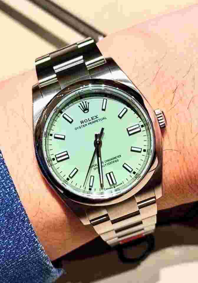ROLEX 134300-0006 PISTACHO Oyster Perpetual 41 134300 Pistachio Green Index Oyster 2025