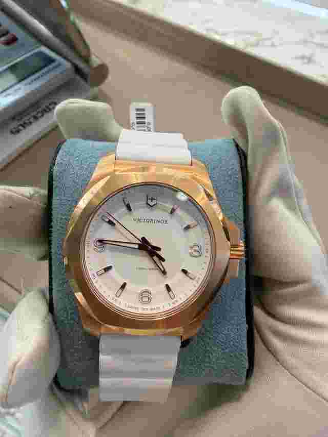 Victorinox Swiss Army I.N.O.X. 241954