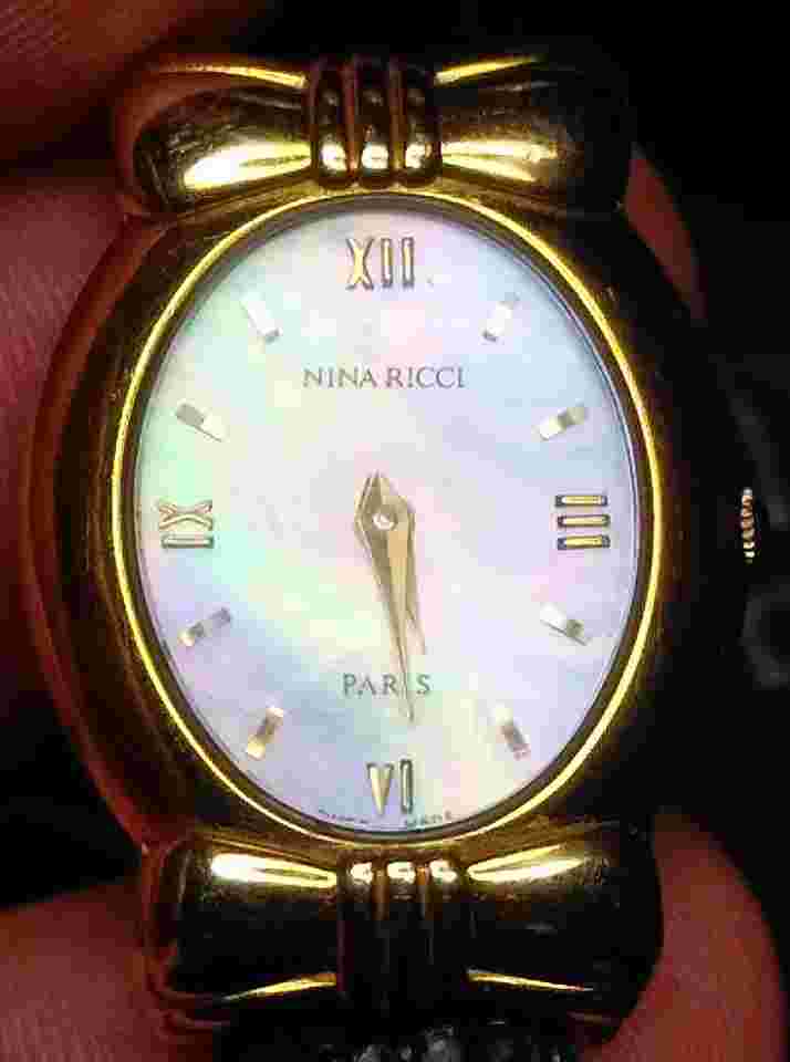 Nina Ricci s 959 Quartz Vintage