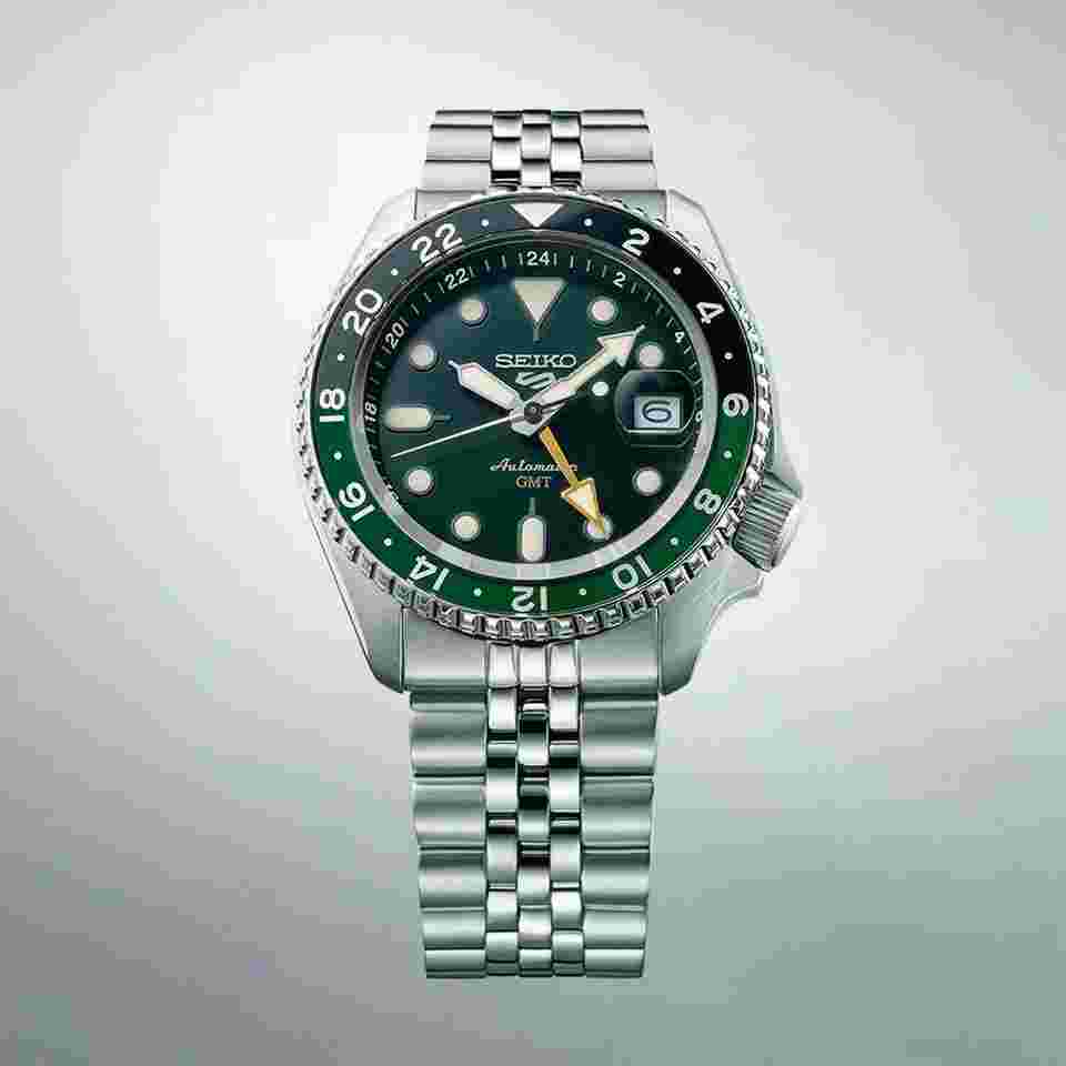 Seiko 5 Sports GMT SSK035K1 Automatic Green Dial Jubilee Stainless Steel Watch