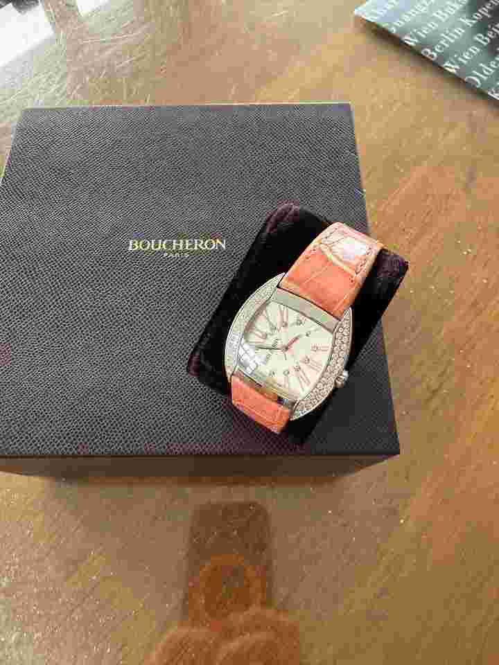 Boucheron O150 auto sertie de diamants et bracelet cuir rose