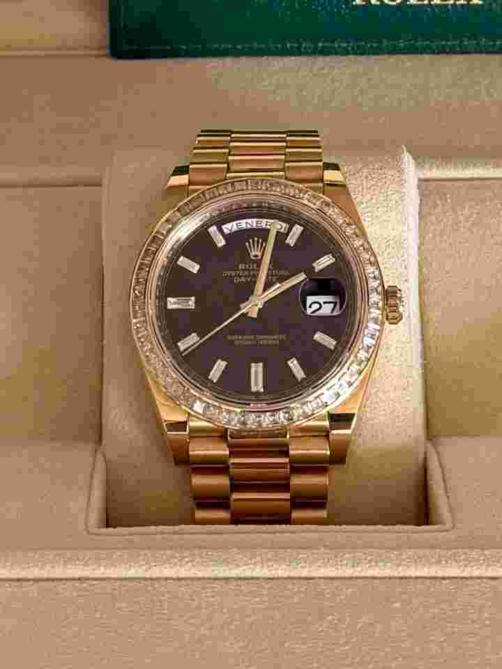 Rolex Day-Date 40 228398TBR Baguette | Giorni Italiani | Raro